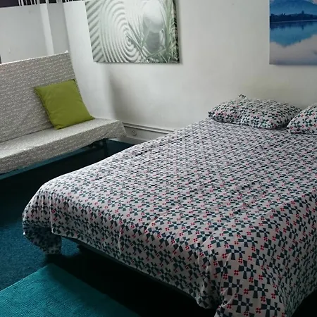 En Calle Cantabria Appartement *